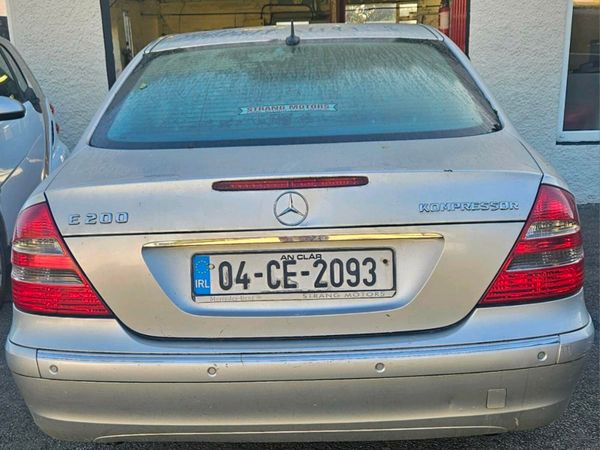 Mercedes-Benz E-Class Saloon, Petrol, 2004, Silver