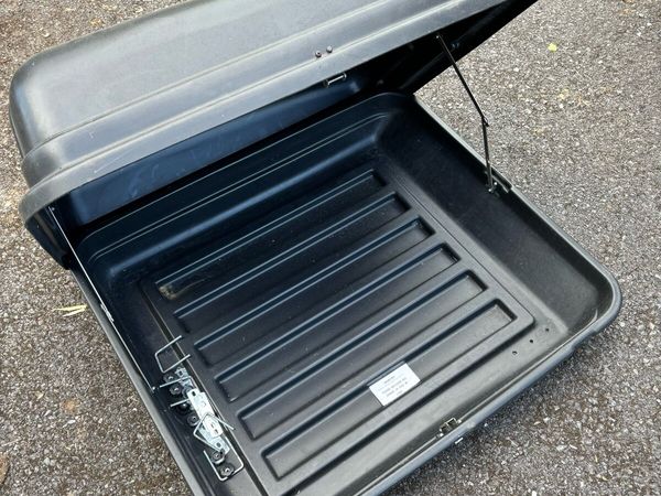 Car roof top box new for sale in Co. Cork for 95 on DoneDeal