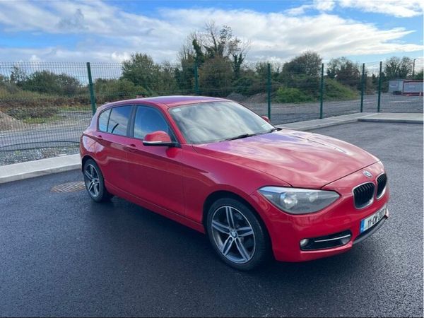 BMW 1-Series Hatchback, Diesel, 2011, Red