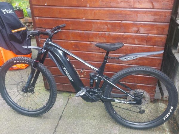 Giant aluxx sl fluidform e bike hotsell