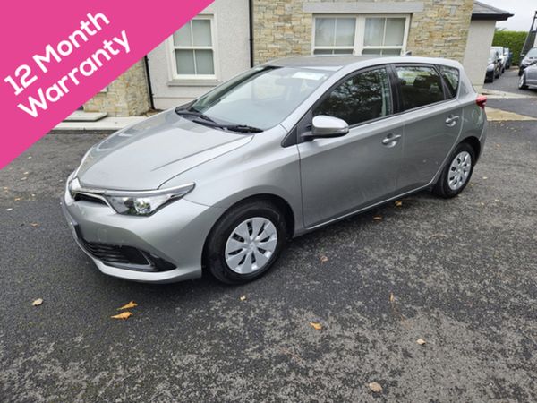 Toyota Auris Hatchback, Petrol, 2016, Grey