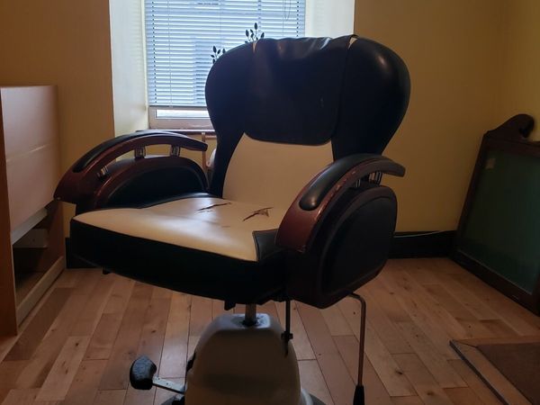 Done deal barber chairs sales