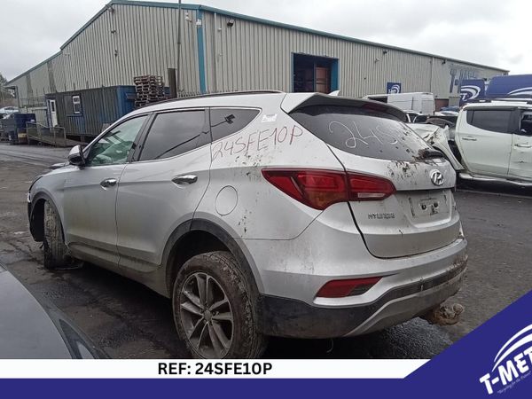 Hyundai Santa Fe SUV, Diesel, 2016, Silver