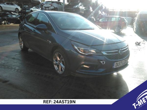 Vauxhall Astra Hatchback, Diesel, 2017, Blue