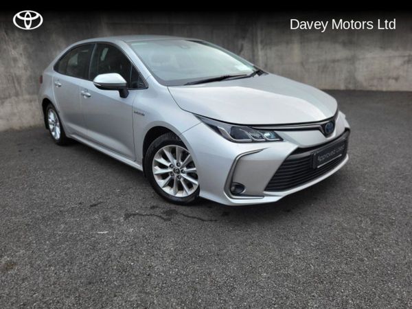 Toyota Corolla Saloon, Hybrid, 2020, Grey