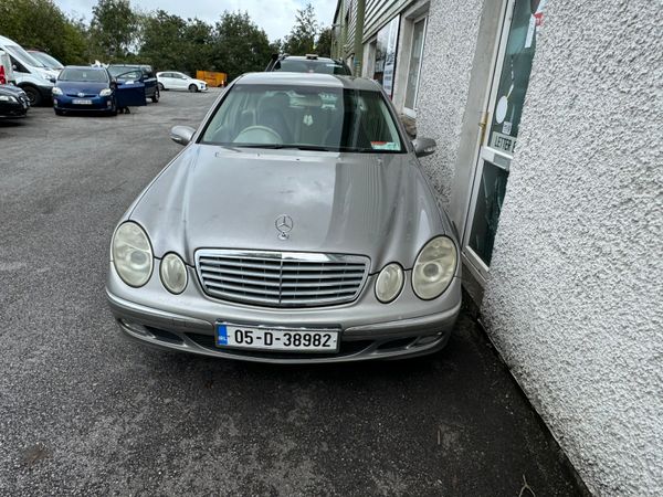 Mercedes-Benz E-Class Saloon, Petrol, 2005, Silver