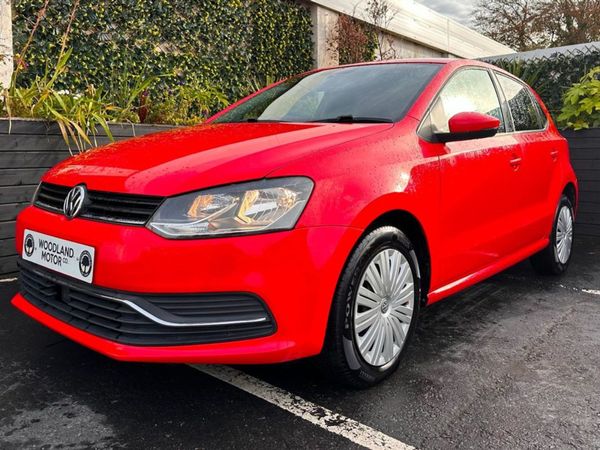 Volkswagen Polo Hatchback, Petrol, 2015, Red