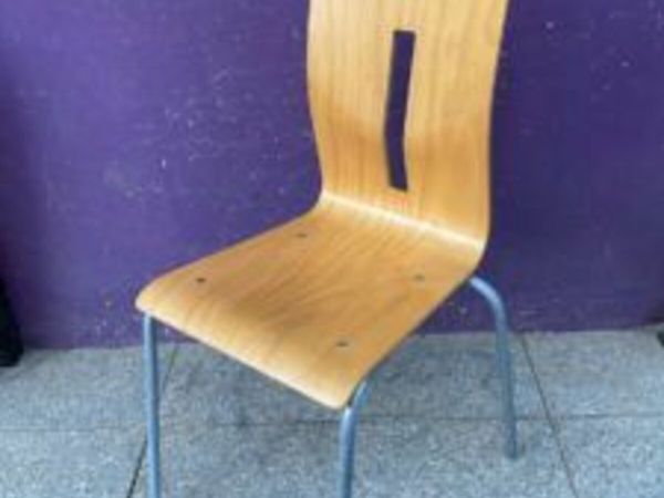 EQI-39 Stacking はまり chair EQI-39 Stacking はまり chair