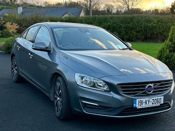 Volvo S60 Saloon, Diesel, 2019, Grey