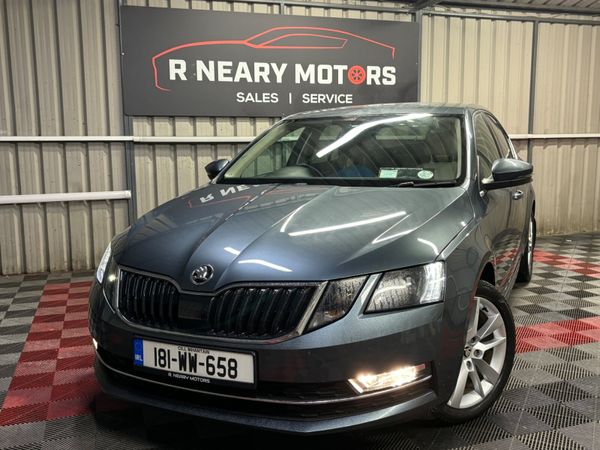 Skoda Octavia Saloon, Petrol, 2018, Grey