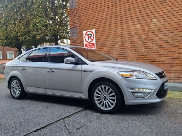 Ford Mondeo Hatchback, Diesel, 2014, Silver