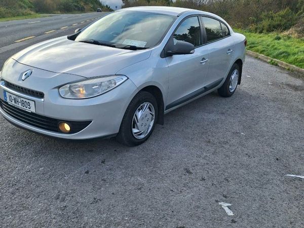 Renault Fluence Saloon, Diesel, 2010, Silver