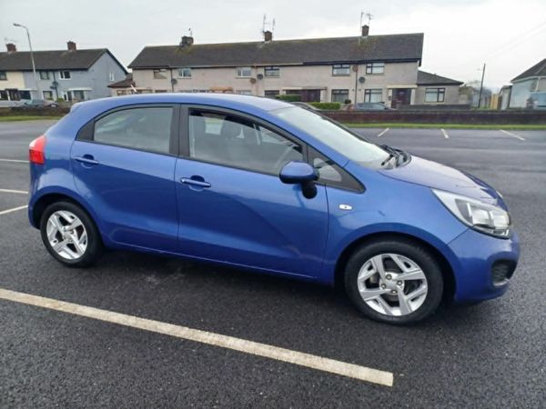 Kia Rio Hatchback, Diesel, 2014, Blue