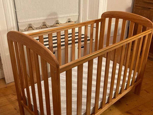 Done deal baby cots hotsell
