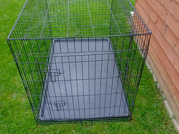 Dog cages done deal hotsell