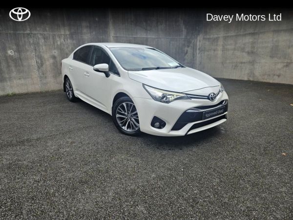 Toyota Avensis Saloon, Diesel, 2015, White