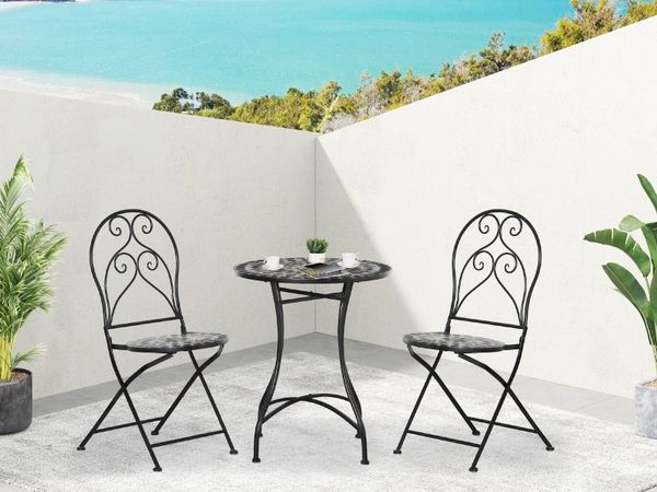 Garden table and chairs done deal sale