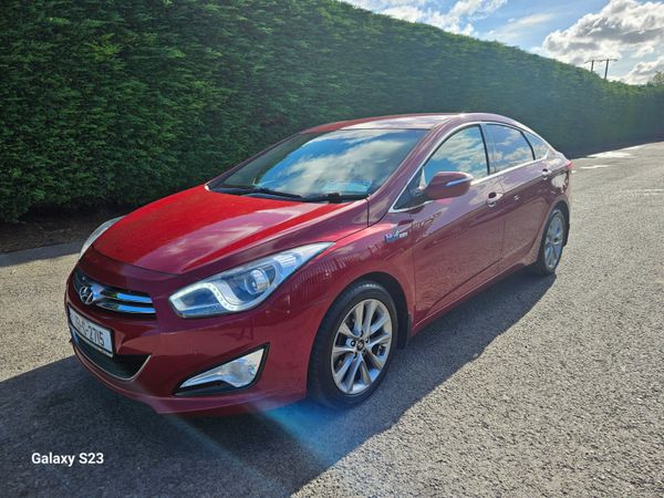 Hyundai i40 Saloon, Diesel, 2015, Red