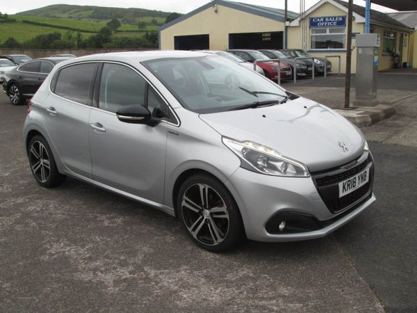 Peugeot 208 Hatchback, Diesel, 2018, Silver