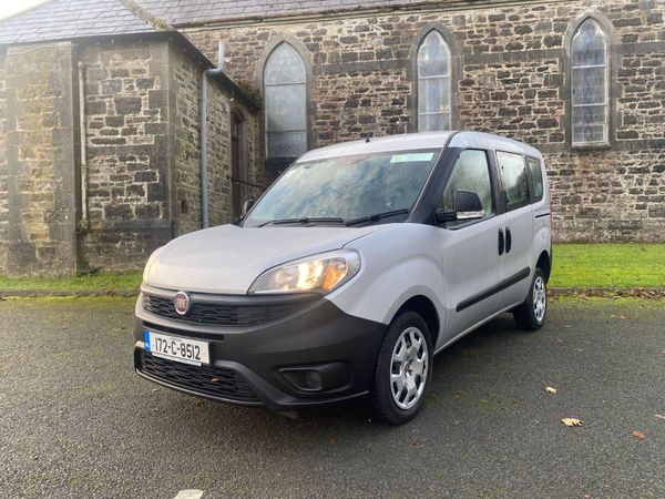 Fiat Doblo MPV, Petrol, 2017, Silver