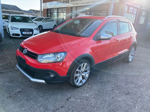 Volkswagen Polo Hatchback, Petrol, 2016, Red