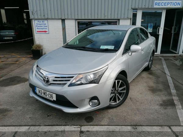 Toyota Avensis Saloon, Diesel, 2014, Silver