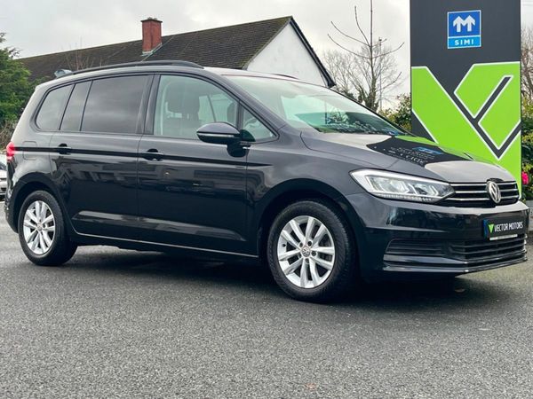 Volkswagen Touran MPV, Petrol, 2016, Black