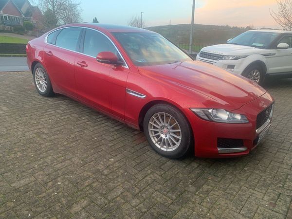 Jaguar XF Saloon, Diesel, 2016, Red