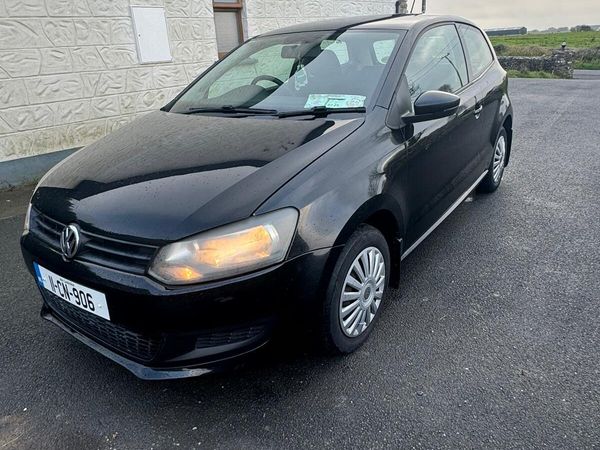 Volkswagen Polo Hatchback, Petrol, 2011, Black