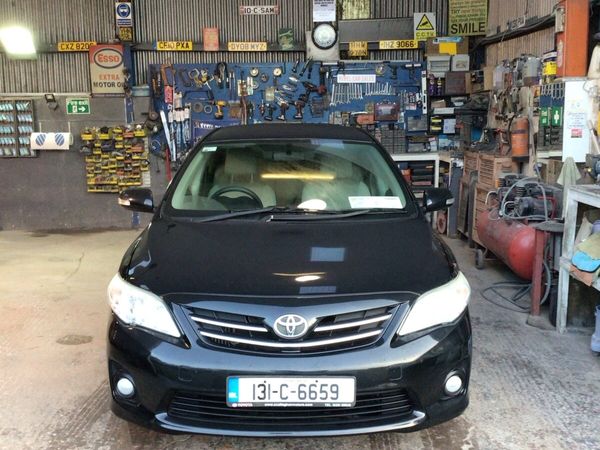 Toyota Corolla Saloon, Diesel, 2013, Black