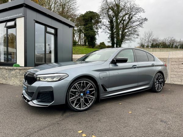 BMW 5-Series Saloon, Petrol Plug-in Hybrid, 2021, Blue