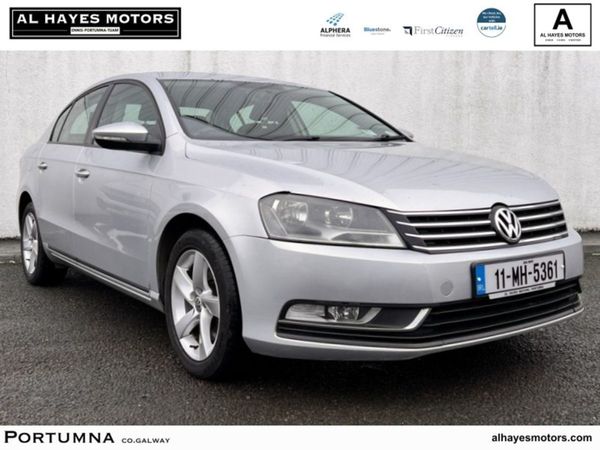 Volkswagen Passat Saloon, Diesel, 2011, Silver