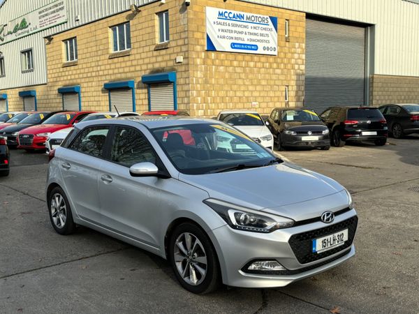 Hyundai i20 Hatchback, Petrol, 2015, Silver