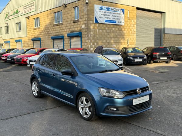 Volkswagen Polo Hatchback, Petrol, 2016, Blue