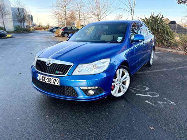 Skoda Octavia Hatchback, Petrol, 2010, Blue