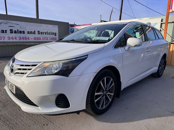 Toyota Avensis Estate, Diesel, 2015, White