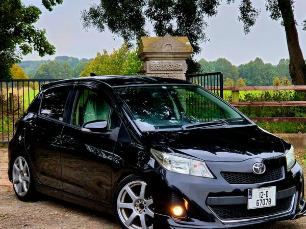 Toyota Vitz Hatchback, Petrol, 2012, Black