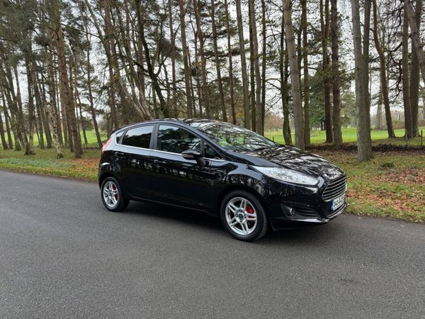 Ford Fiesta Hatchback, Diesel, 2014, Black