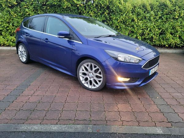 Ford Focus Hatchback, Diesel, 2015, Blue