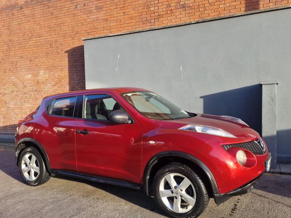 Nissan Juke SUV, Diesel, 2011, Red