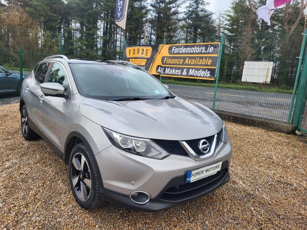 Nissan Qashqai SUV, Diesel, 2017, Silver