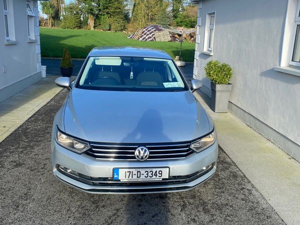 Volkswagen Passat Saloon, Diesel, 2017, Grey