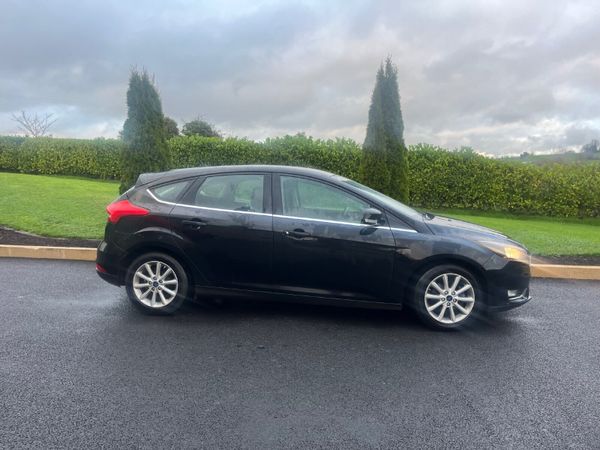 Ford Focus Hatchback, Diesel, 2015, Black