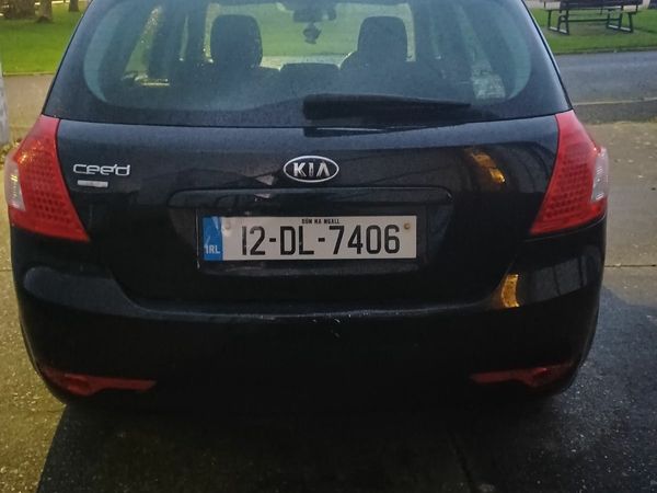Kia Ceed Hatchback, Petrol, 2012, Black