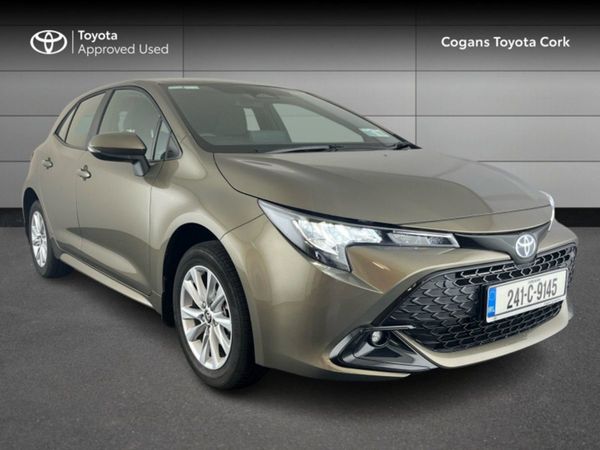 Toyota Corolla Hatchback, Hybrid, 2024, Gold