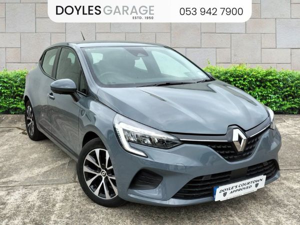 Renault Clio Hatchback, Petrol, 2022, Grey