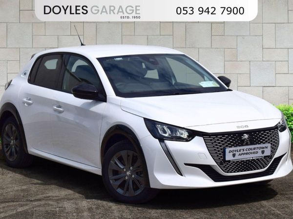 Peugeot 208 Hatchback, Electric, 2023, White