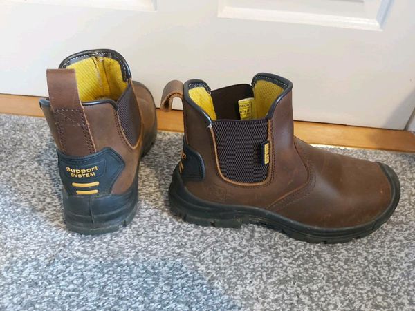 work boots 1 182 All Sections Ads For Sale in Ireland DoneDeal