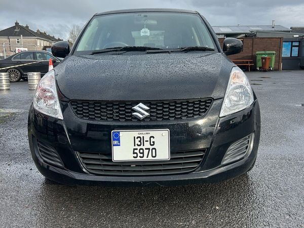 Suzuki Swift Hatchback, Petrol, 2013, Black