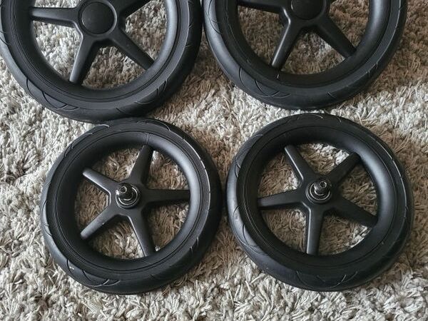 Bugaboo donkey black wheels on sale